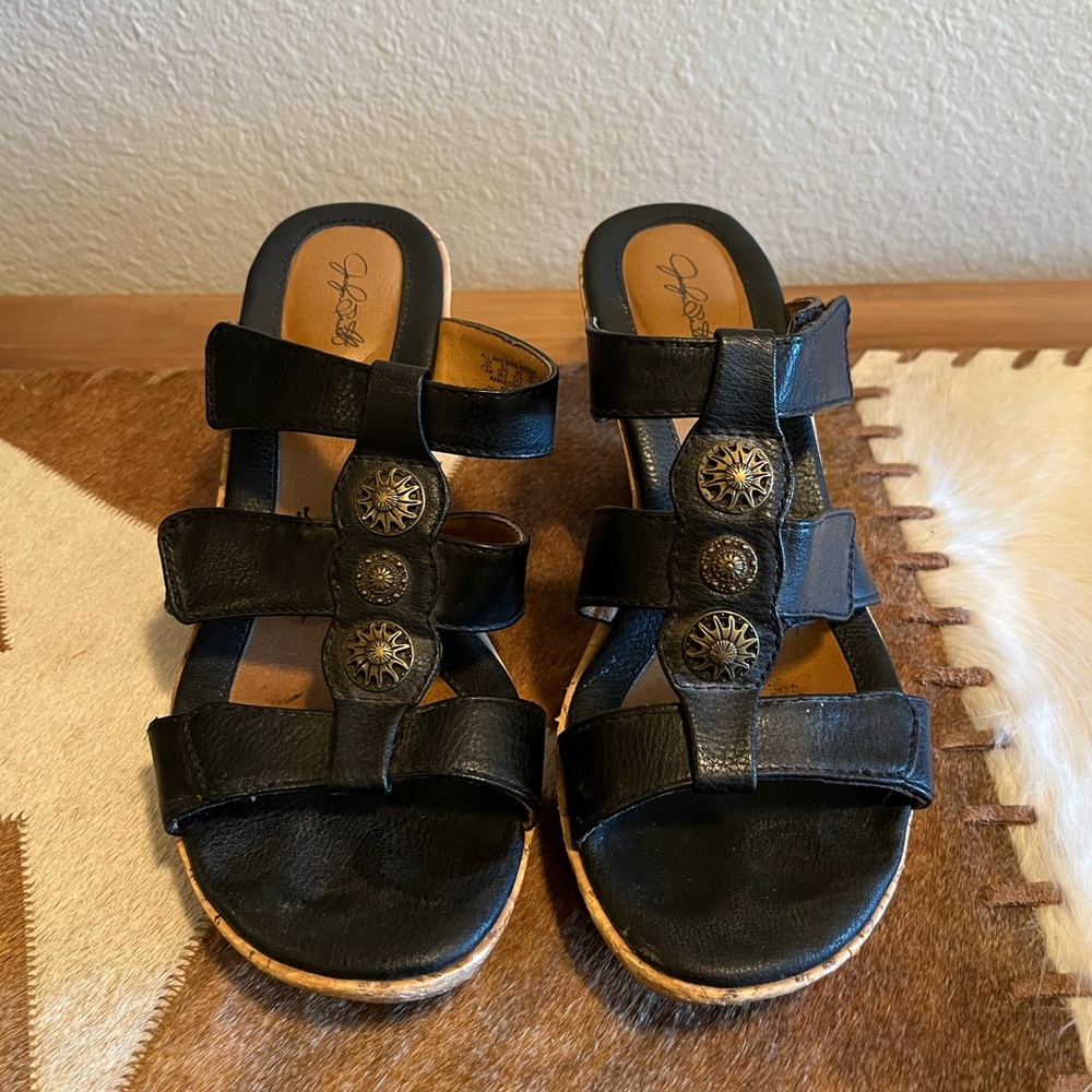 Jaclyn Smith Black Heeled Sandals with Adjustable Top Straps